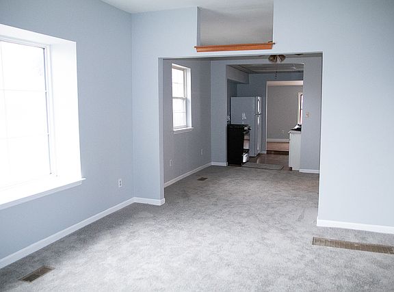 5th image of 517 Emmett St