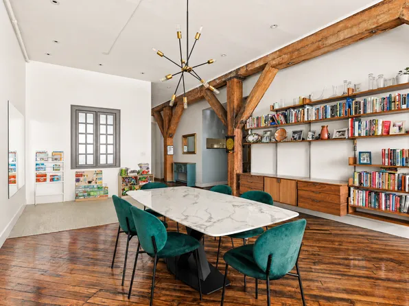 85 N 3rd St APT 205, Brooklyn, NY 11249