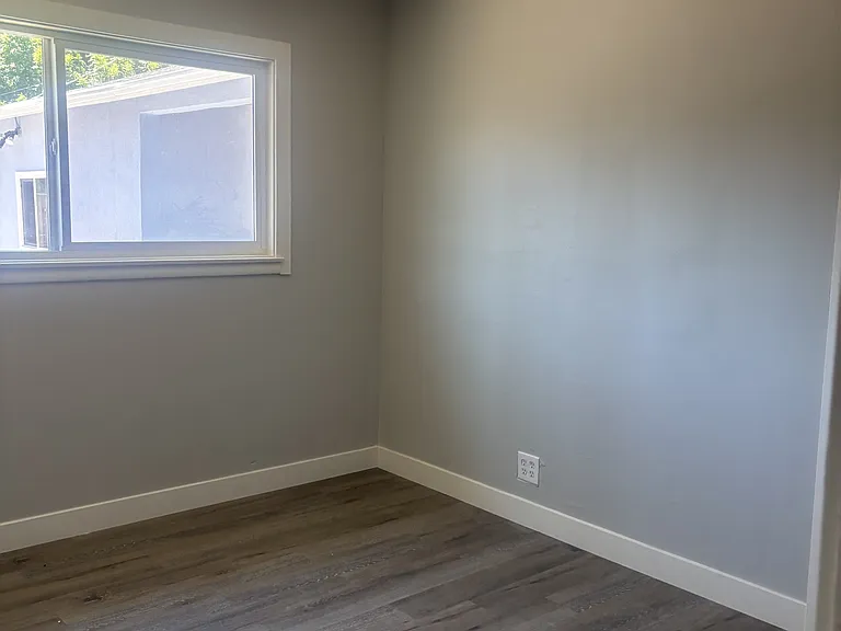 1434 W Orangeburg Ave — Photo 11