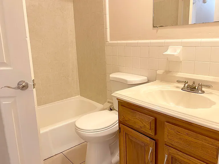 Upstairs Full Bath