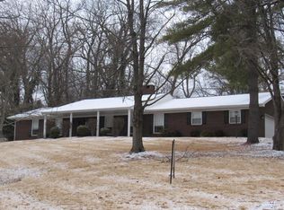 9 Symonds Dr, Belleville, IL