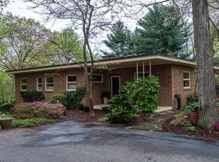 134 Woodside Rd, Lancaster, PA 17601