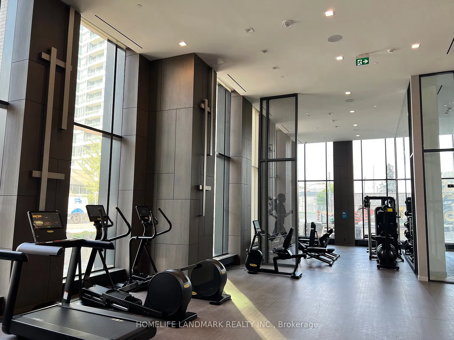 2 bed, $2,400 — Photo 3