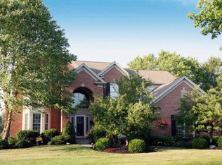 40 Fox Point Ct NE, Ada, MI 49301