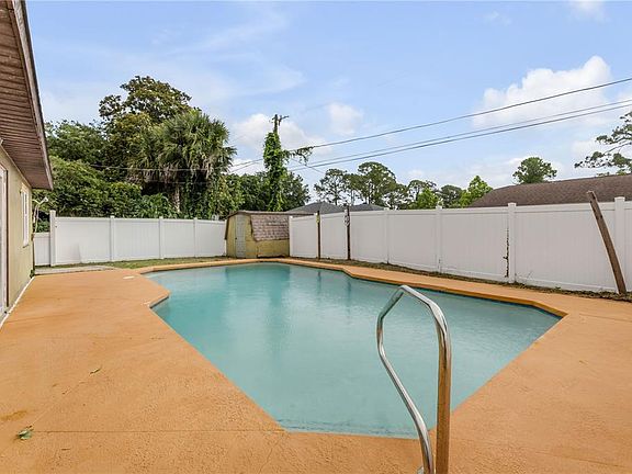 2nd image of 2509 WOODLAND DRIVE