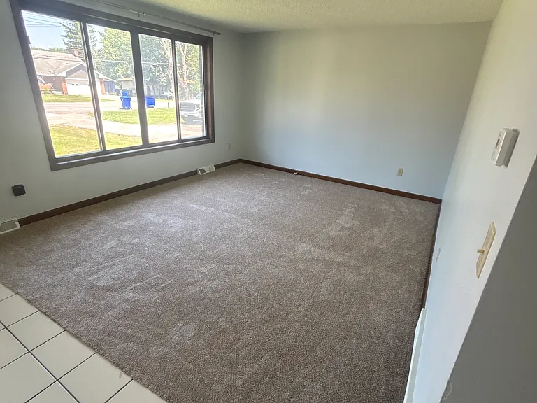 207 Seneca Creek Rd — Photo 3
