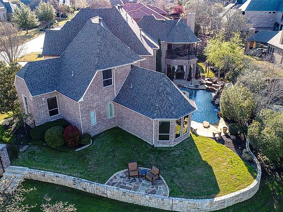 2nd image of 3 Heather Glen Cir