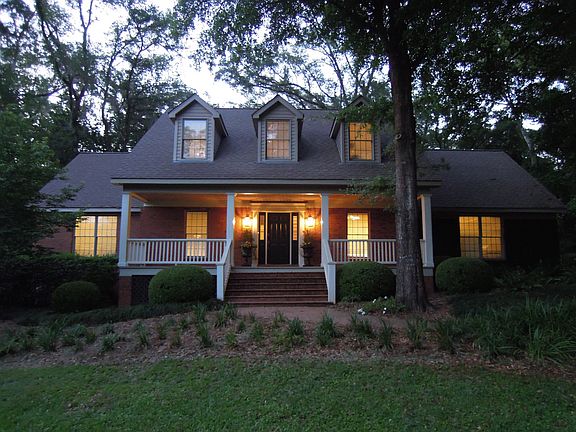 2nd image of 2121 Crestdale Dr