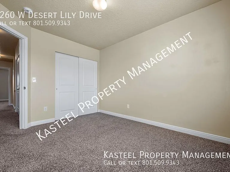 3260 W Desert Lily Dr — Photo 20