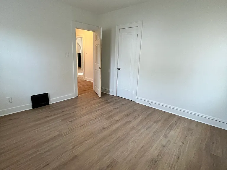 416 Madison Ave #2 — Photo 8