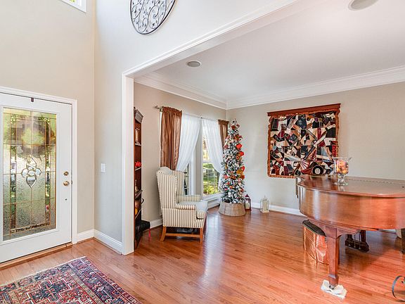 5th image of 1281 Rivermeade Dr