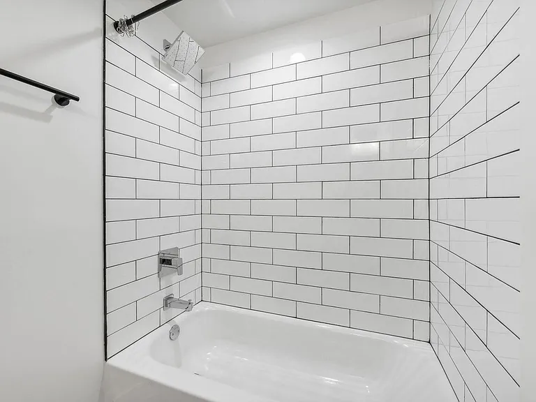 2219 N Hamilton Ave #1 — Photo 12