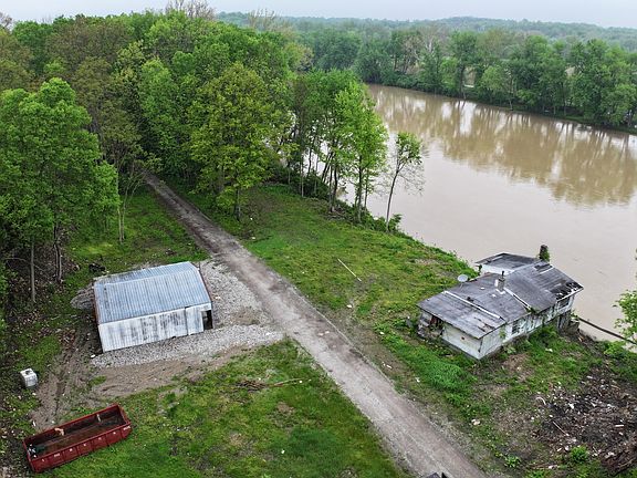 5th image of 2426 W Gleitze Dr