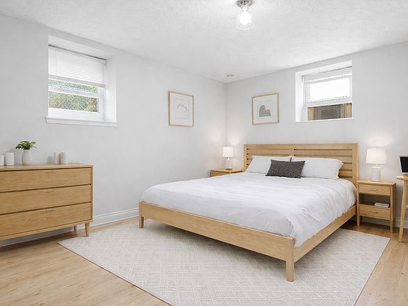 3rd image of 212 Sheffield Ave APT 7