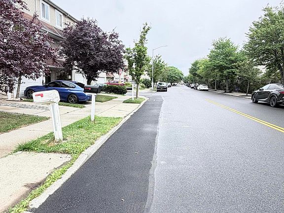3rd image of 288 Wilcox St