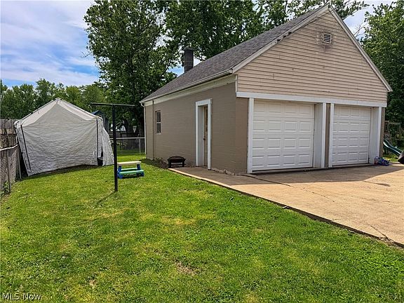 5th image of 47 Belle Ave
