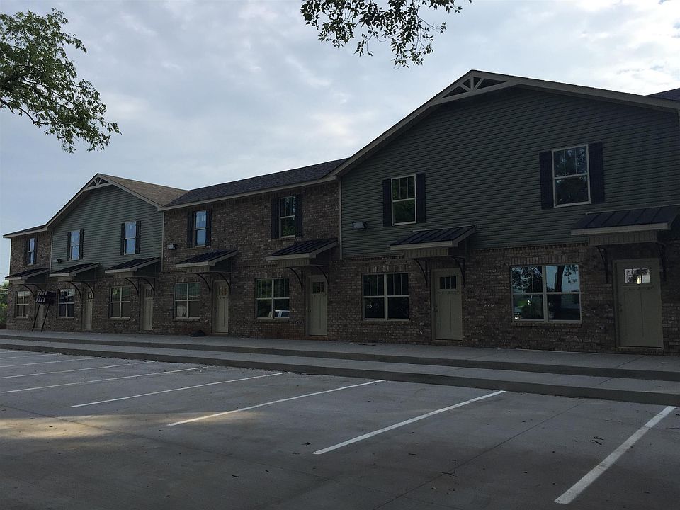 1st image of 116-120 Hickory Grove Blvd