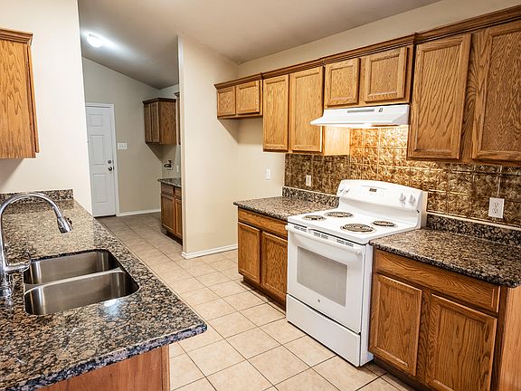 3rd image of 6717 89th St