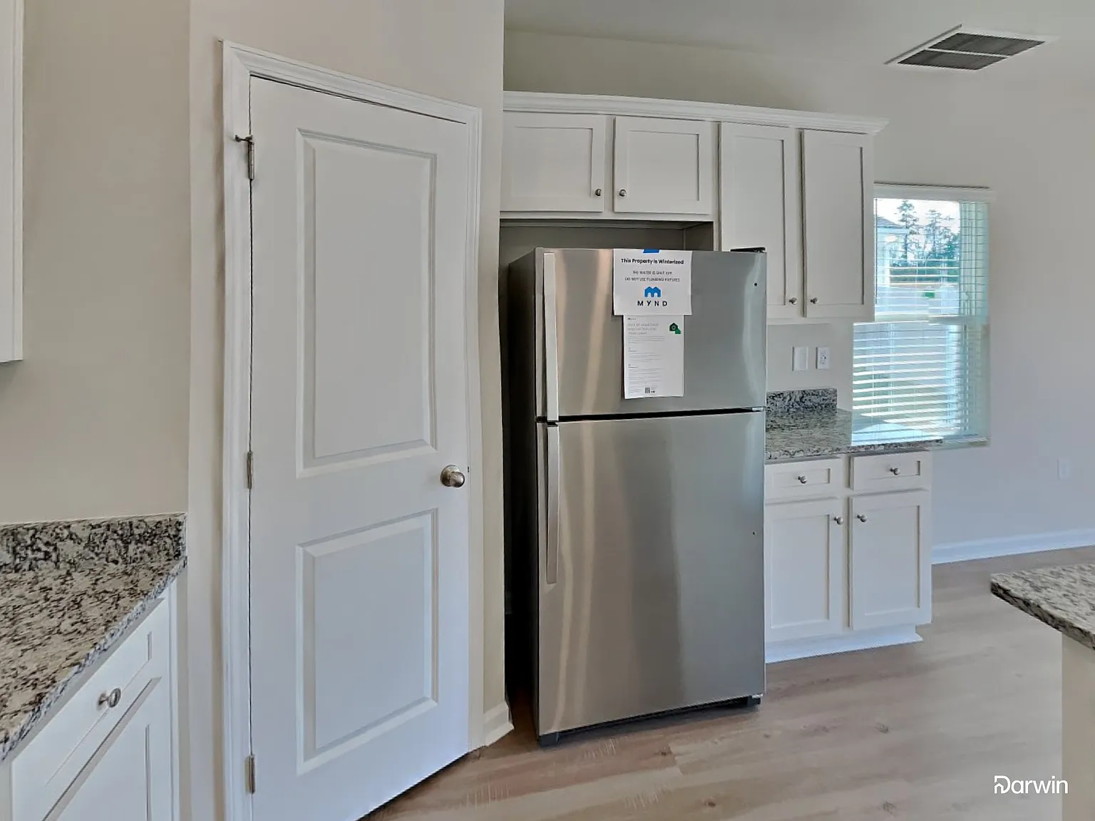 4 bed, 2.5 bath, 1800 sqft, $1,950 — Photo 4