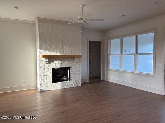 5th image of 436 Baleigh Way