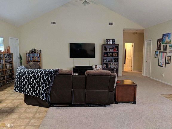 5th image of 102 Sugarland Blvd