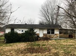 111 Hillsboro Subd Rd, Livingston, TN 38570