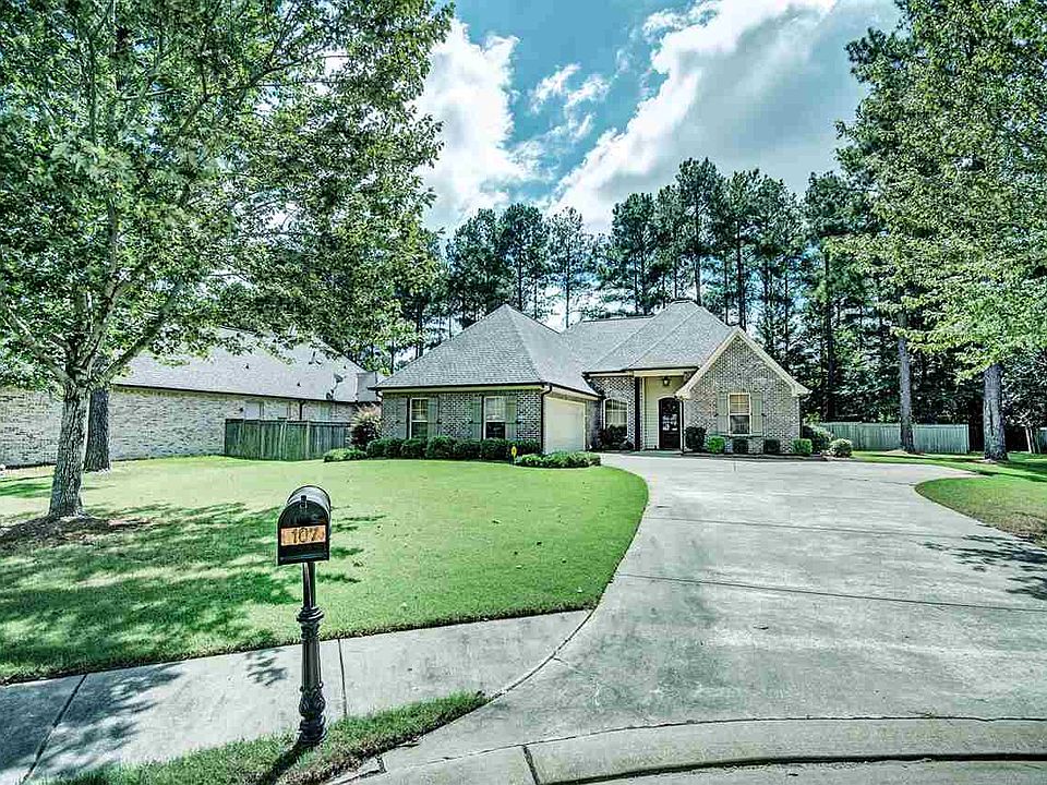 1st image of 107 Claw Creek Cv