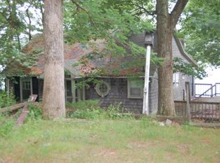 31 Lakeshore Dr, Spencer, MA 01562