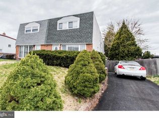 1006 Foster St, Philadelphia, PA 19116