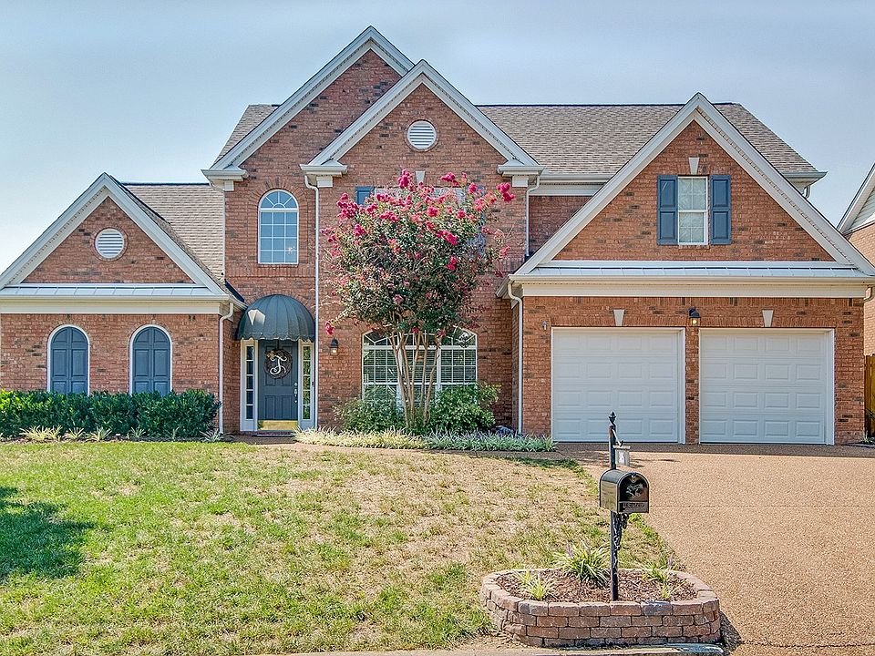 1st image of 305 Swynford Ct