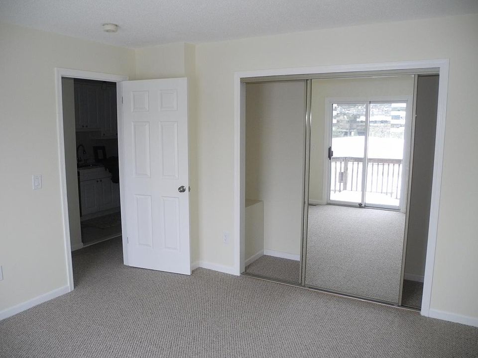 entry into bedroom and large closet