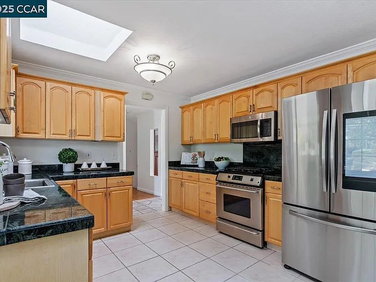 17 Muth Dr — Photo 17
