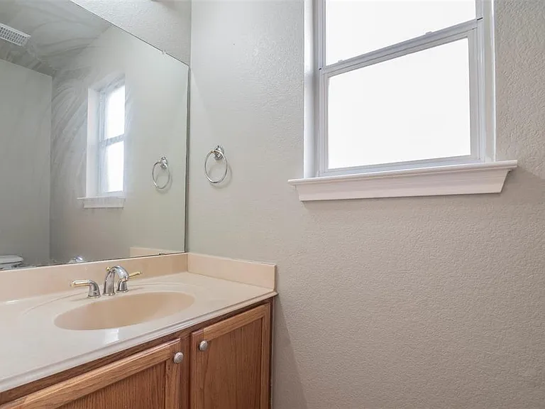1802 Vanderhill Cv — Photo 19