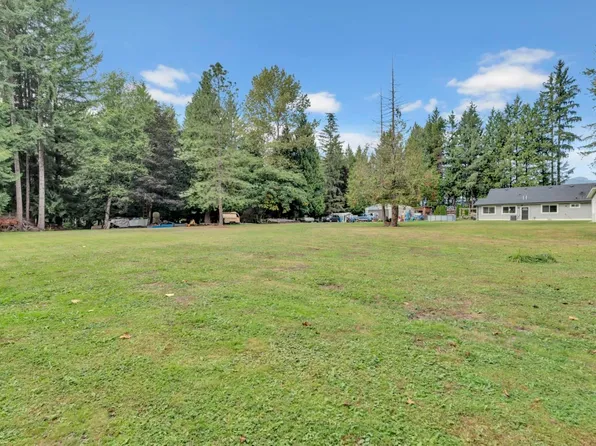 22288 136th Ave, Maple Ridge, BC V4R 2P7