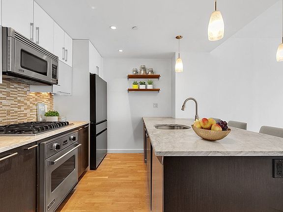 3rd image of 500 4th Ave APT 8B