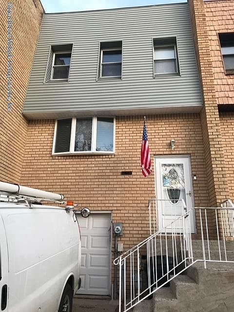 1st image of 63 Mimosa Ln