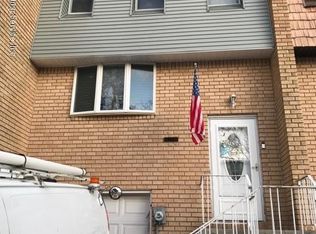 63 Mimosa Ln, Staten Island, NY 10312