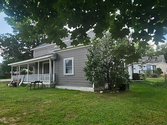 2nd image of 302 W Orchard Ave