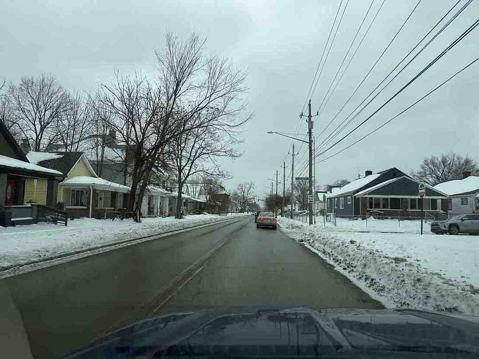 2nd image of 315 N Sherman Dr