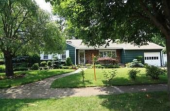 1st image of 2414 Woodbine Ave