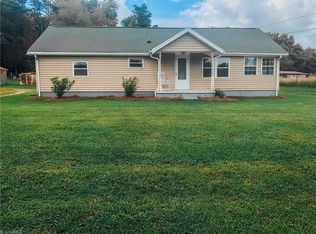 144 Dozier Ln, Mount Airy, NC 27030