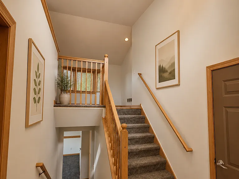 5398 Kahler Dr NE — Photo 5