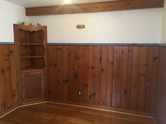 5th image of 909 Ellison Ave #1-3