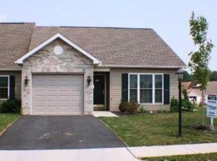 214 Brighton Dr, Carlisle, PA 17015