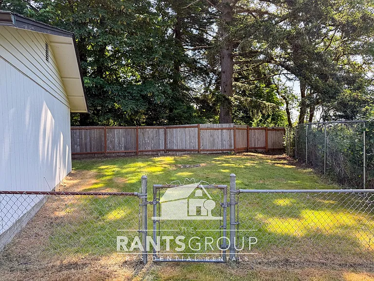 351R — Photo 25