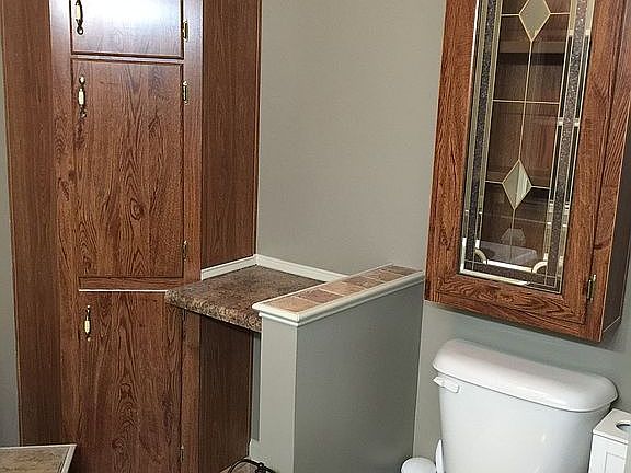 3rd image of 217 King Arthur Dr