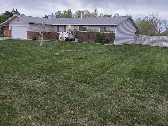 5th image of 240 NW Wilson Cir