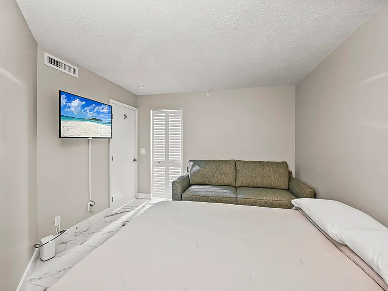 9650 S Ocean Dr #106 — Photo 18