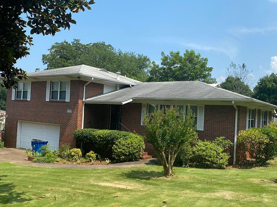 372 Brookwood Dr. Front
