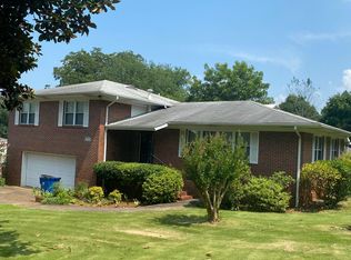 372 Brookwood Dr, Anniston, AL 36206